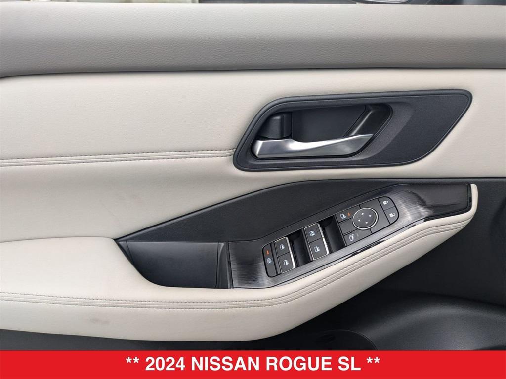 used 2024 Nissan Rogue car, priced at $33,290