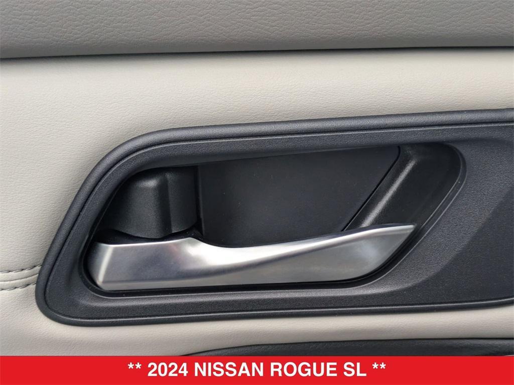 used 2024 Nissan Rogue car, priced at $33,290