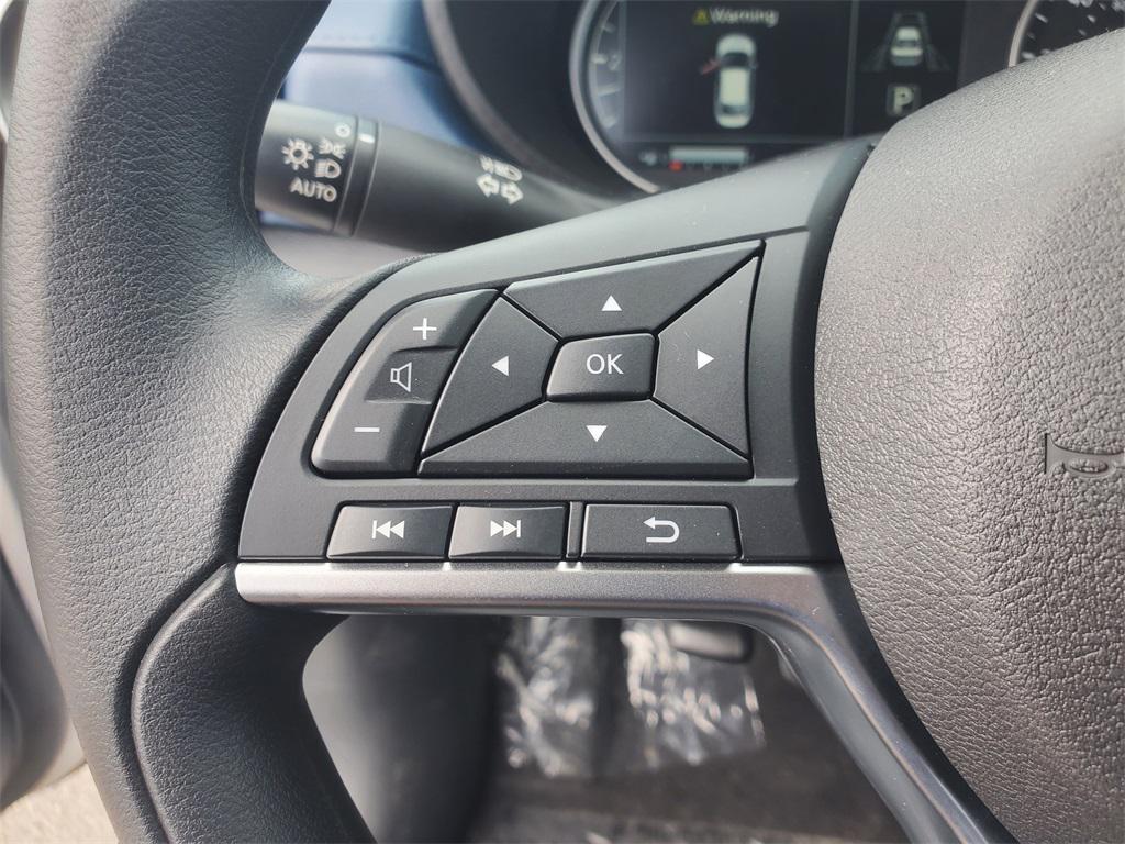 new 2025 Nissan Versa car, priced at $22,401