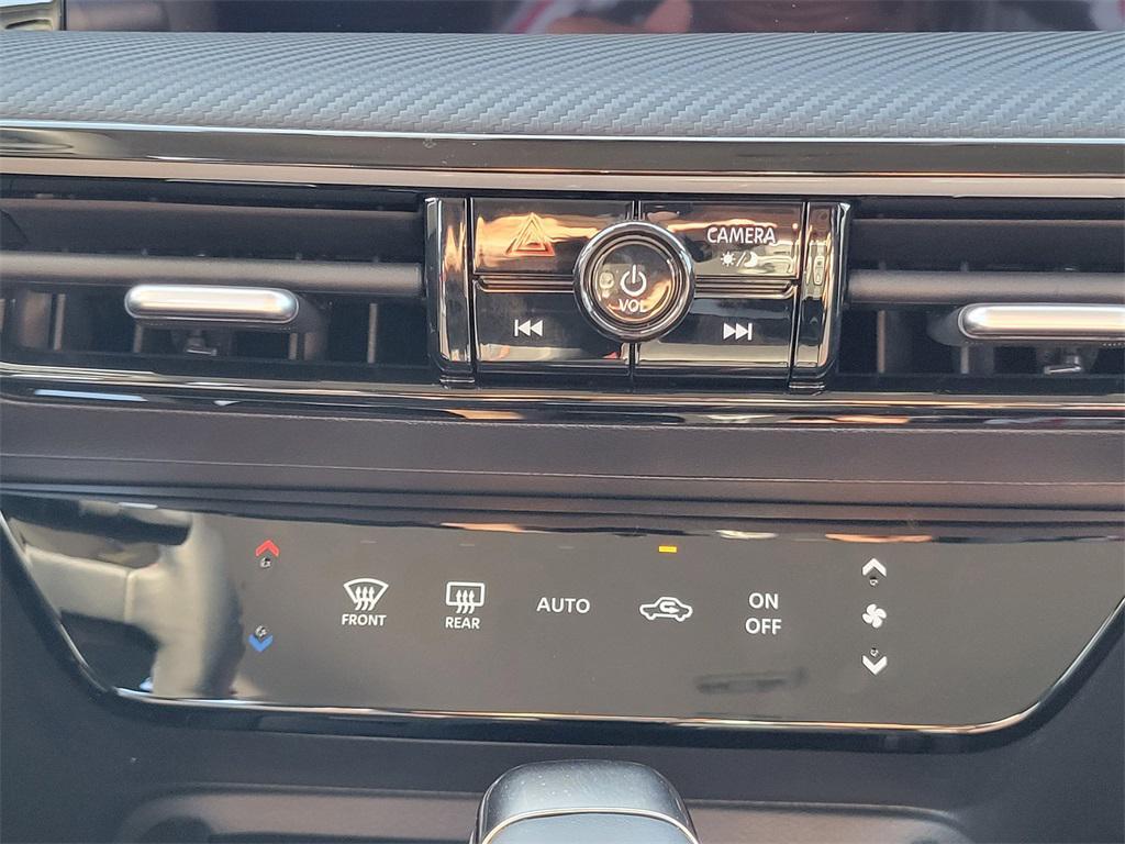 new 2025 Nissan Kicks car, priced at $28,295