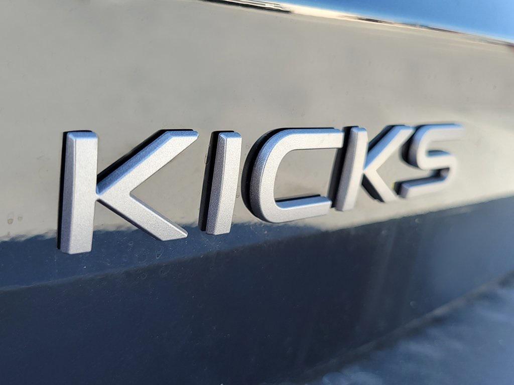 new 2025 Nissan Kicks car, priced at $27,960