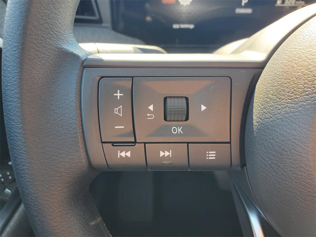 new 2025 Nissan Kicks car, priced at $24,512