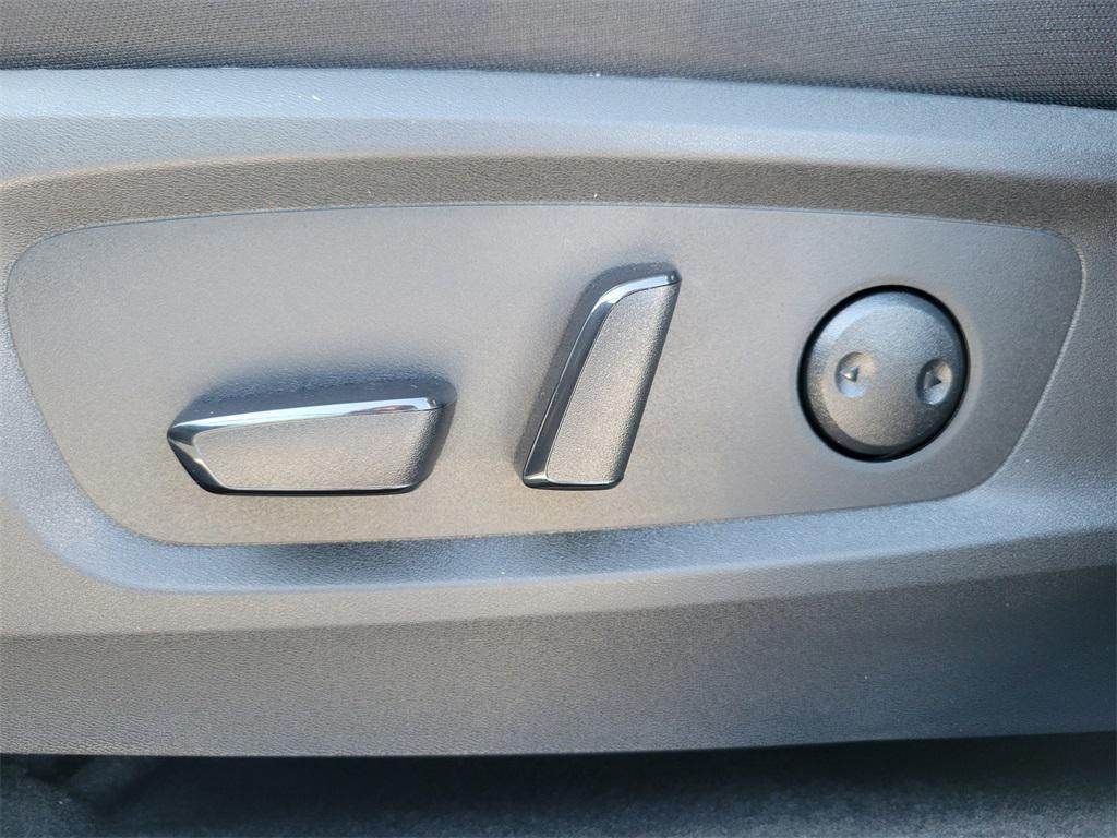 new 2025 Nissan Pathfinder car, priced at $43,890