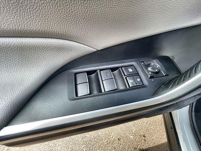 used 2021 Toyota RAV4 car, priced at $32,038