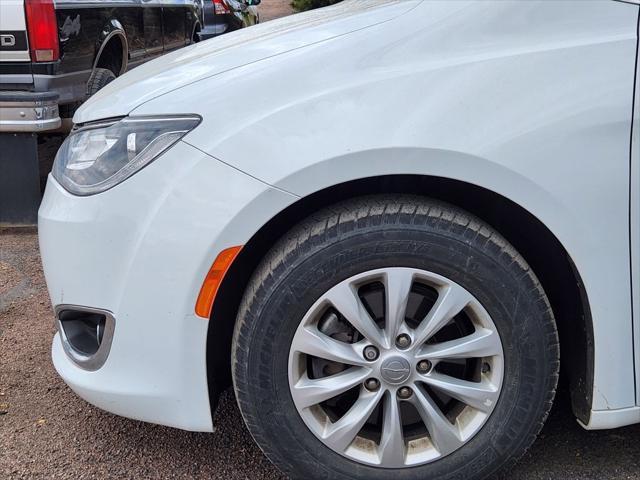 used 2018 Chrysler Pacifica car, priced at $15,995