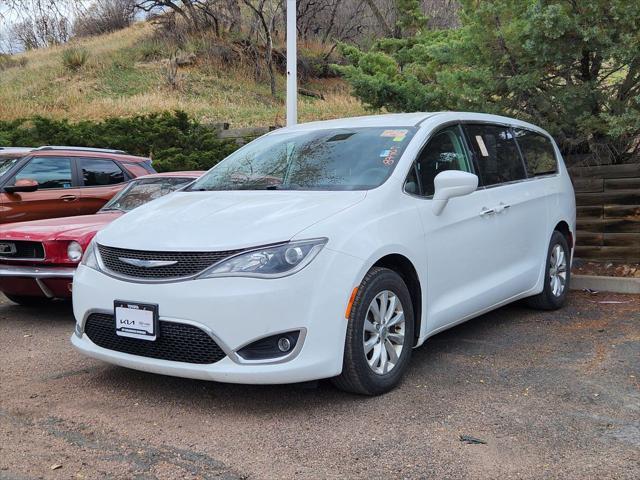 used 2018 Chrysler Pacifica car, priced at $15,995