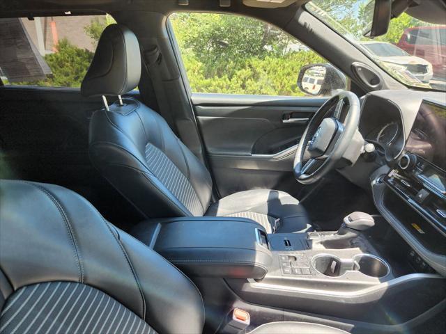 used 2023 Toyota Highlander car, priced at $41,995