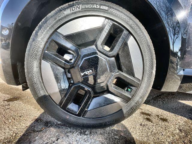 used 2024 Kia EV9 car, priced at $48,995