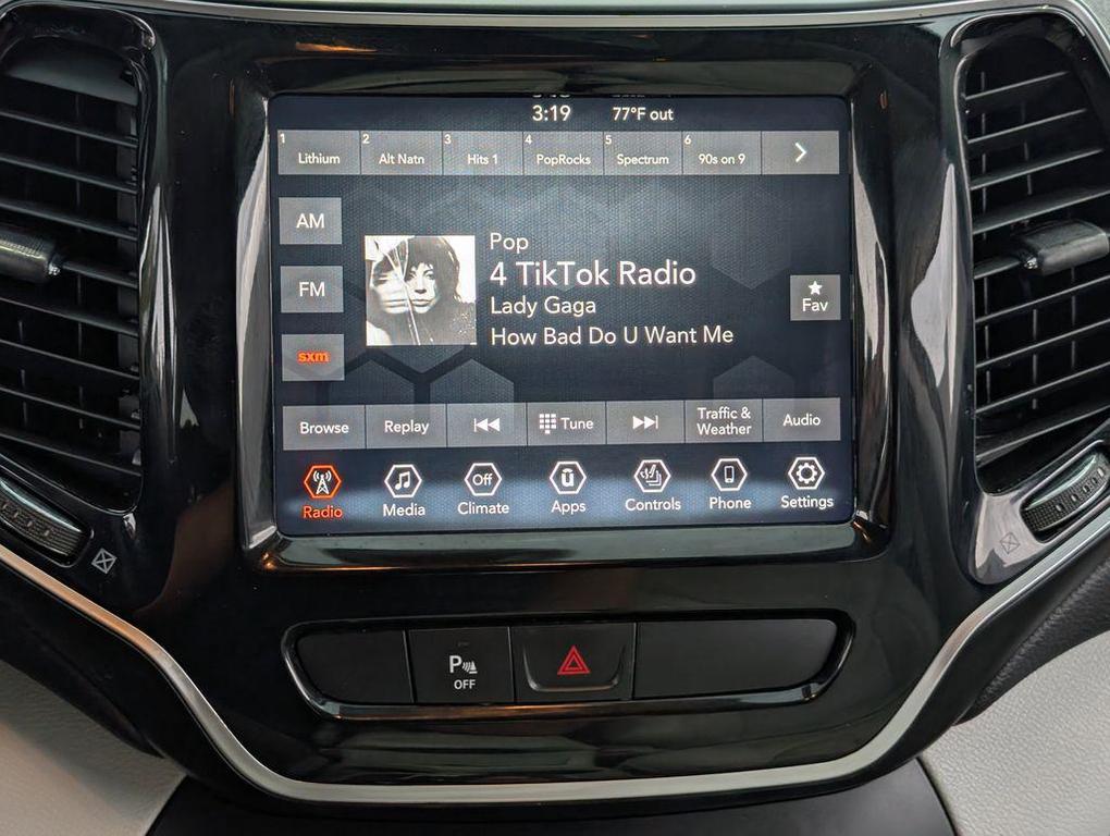 used 2019 Jeep Cherokee car, priced at $18,777
