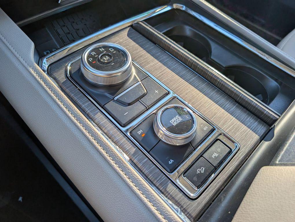 used 2022 Ford Expedition car, priced at $40,888