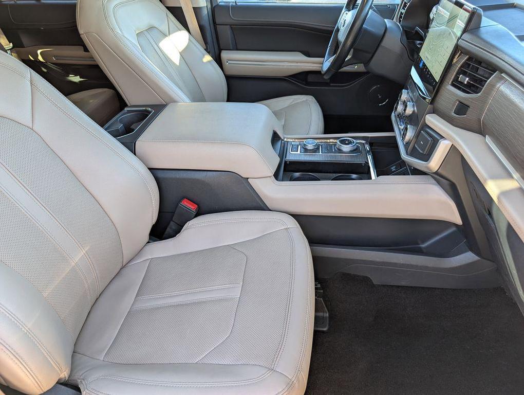 used 2022 Ford Expedition car, priced at $40,888
