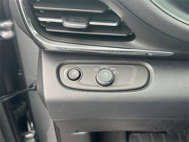 new 2025 Buick Envista car, priced at $28,125