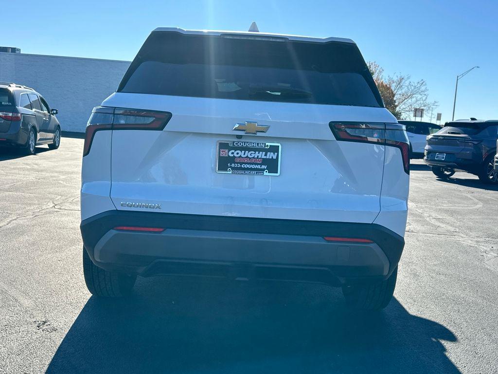 new 2026 Chevrolet Equinox car, priced at $30,003