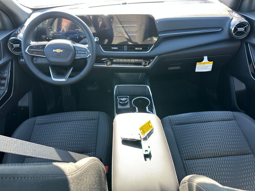 new 2026 Chevrolet Equinox car, priced at $30,003