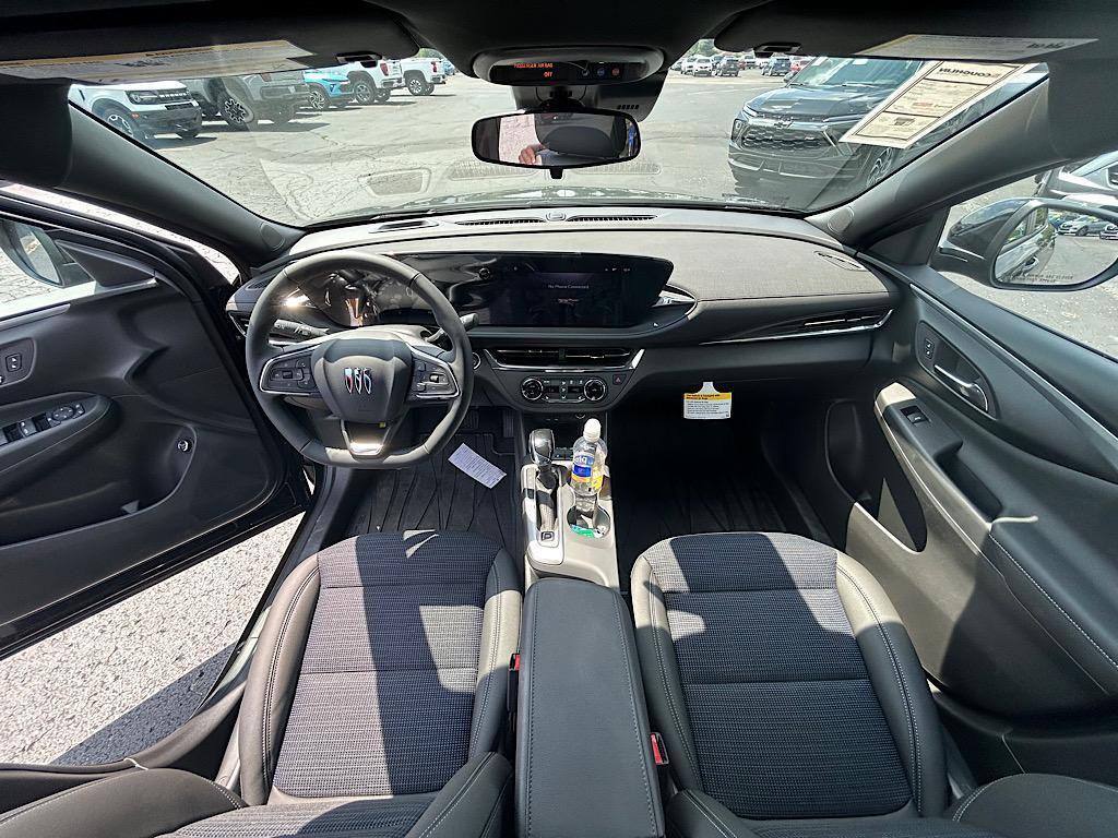 new 2025 Buick Envista car, priced at $28,178