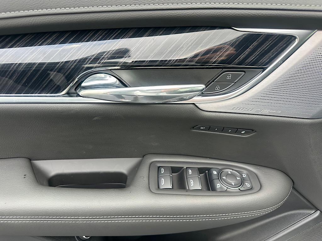 new 2025 Cadillac XT6 car, priced at $63,414