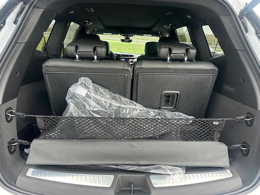 new 2025 Cadillac XT6 car, priced at $63,414