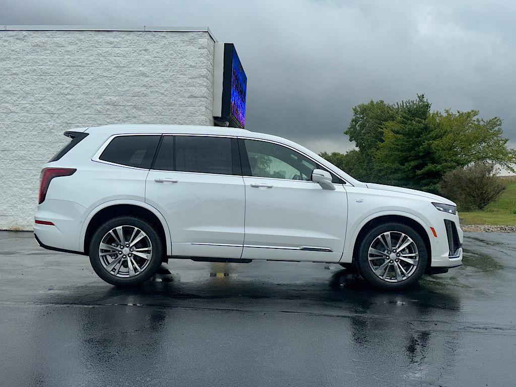 new 2025 Cadillac XT6 car, priced at $63,414