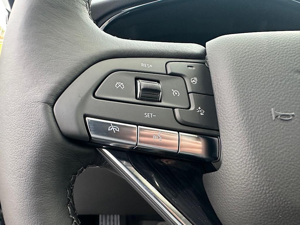 new 2025 Cadillac XT6 car, priced at $63,414