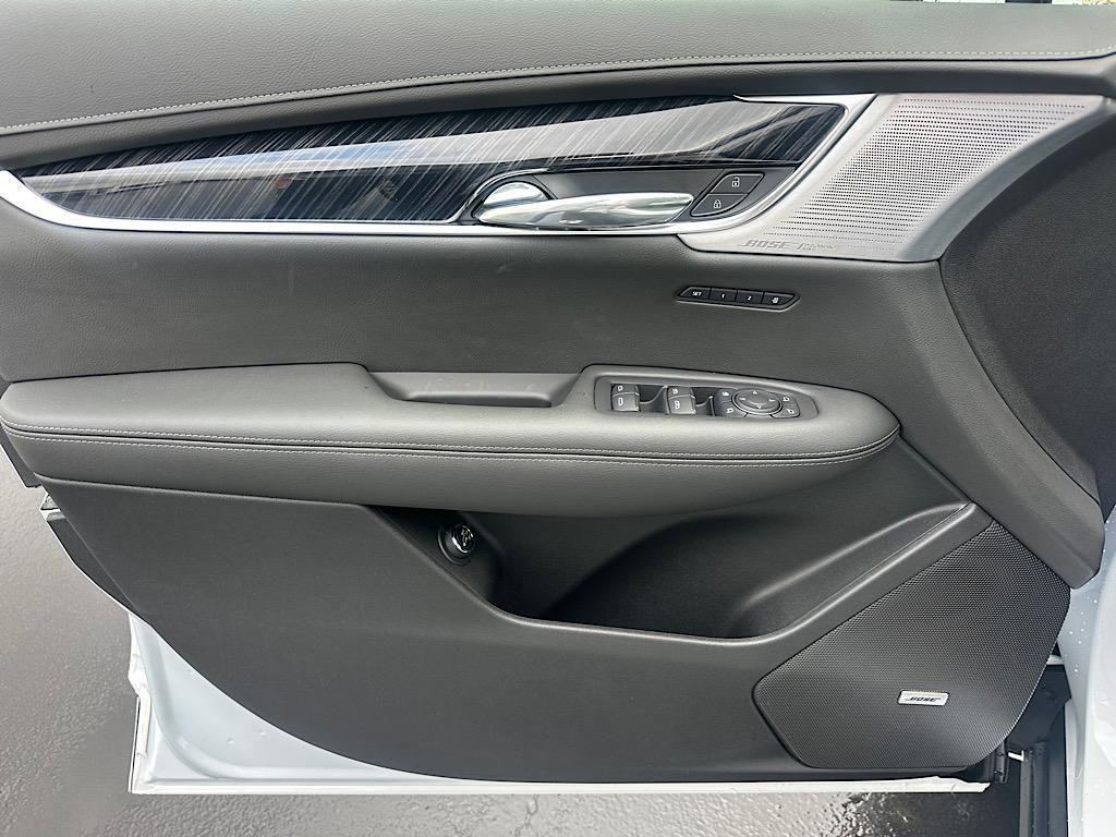 new 2025 Cadillac XT6 car, priced at $63,414