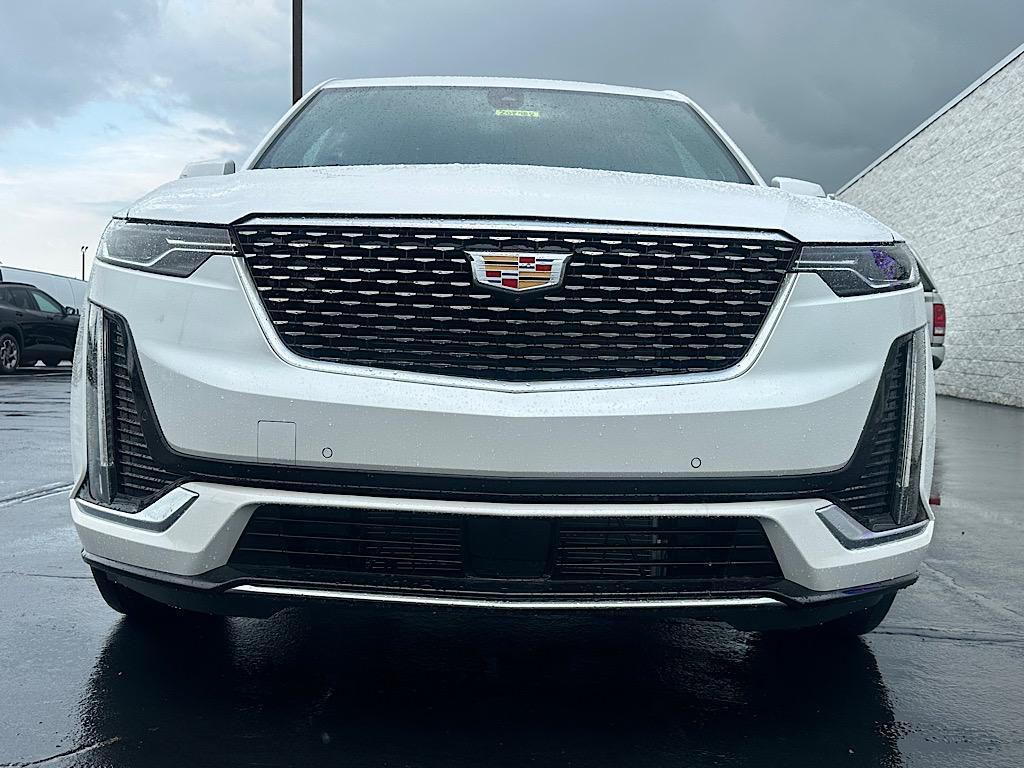 new 2025 Cadillac XT6 car, priced at $63,414