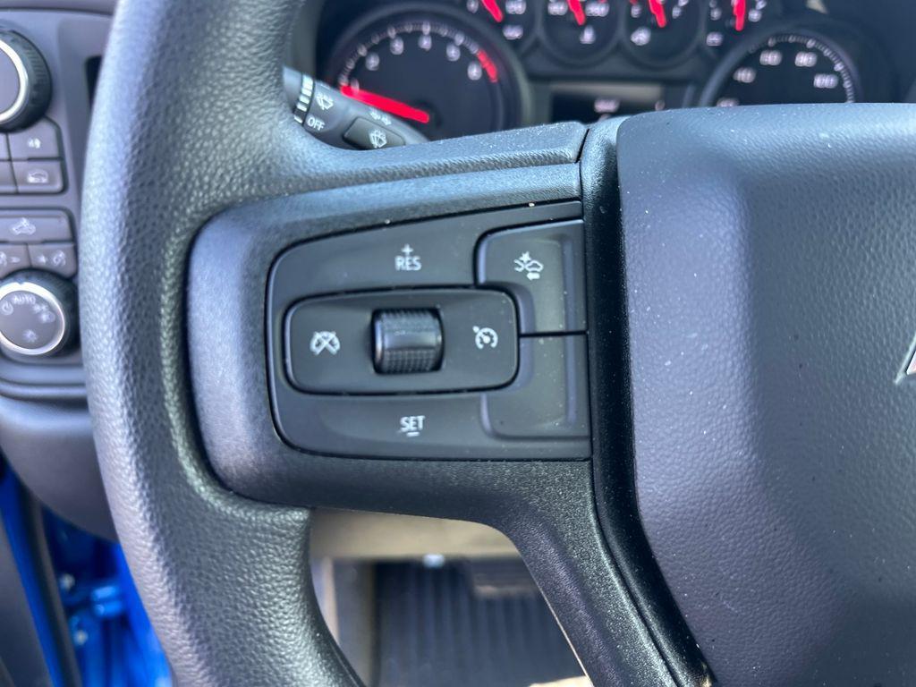 new 2025 Chevrolet Silverado 1500 car, priced at $47,641