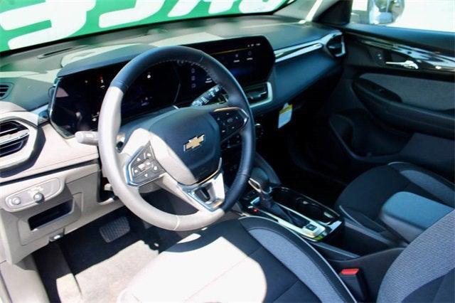 new 2025 Chevrolet TrailBlazer car, priced at $27,779