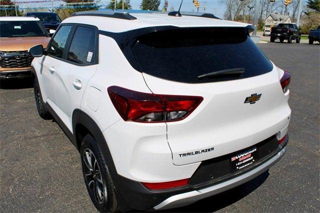 new 2025 Chevrolet TrailBlazer car, priced at $27,779