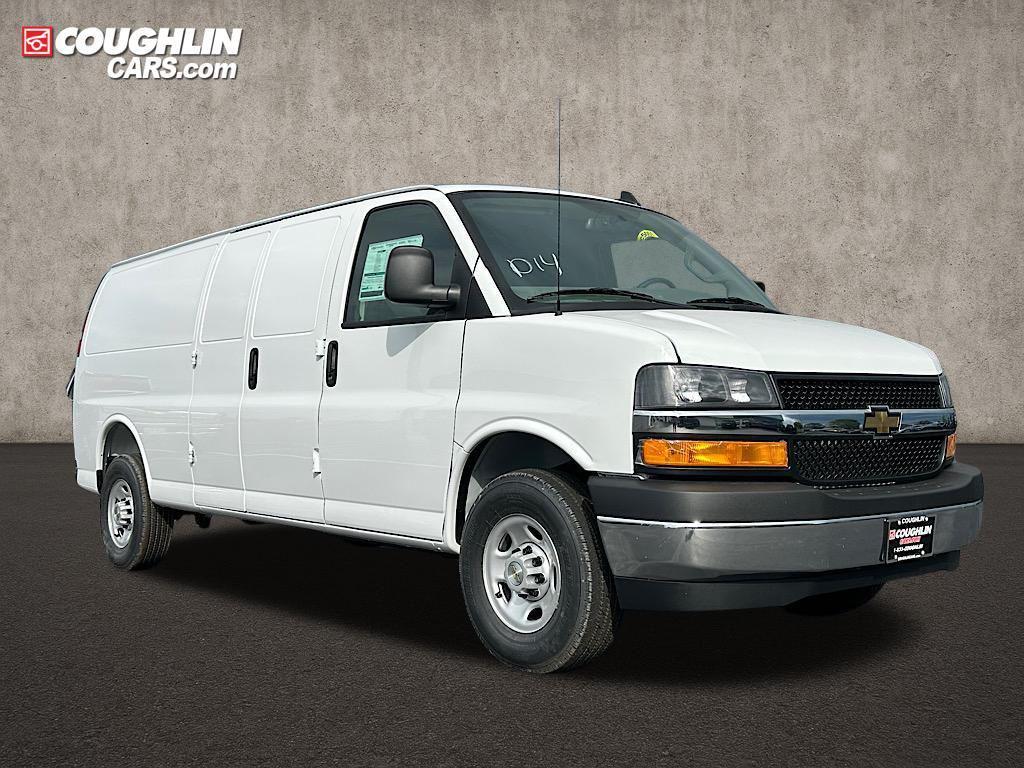 new 2025 Chevrolet Express 3500 car, priced at $50,330