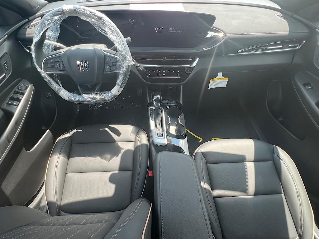 new 2025 Buick Envista car, priced at $30,496