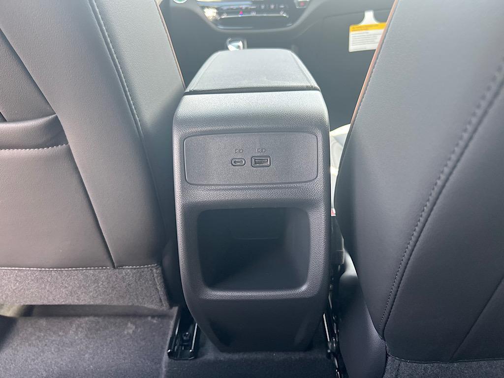 new 2025 Buick Envista car, priced at $30,496