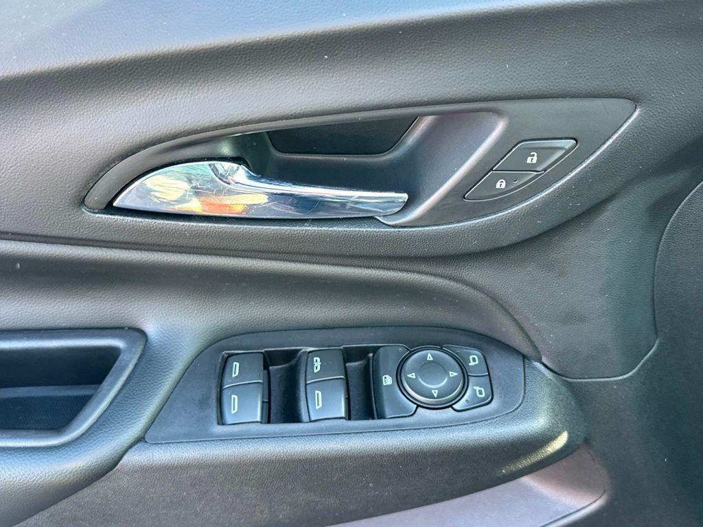 used 2018 Chevrolet Equinox car, priced at $8,786