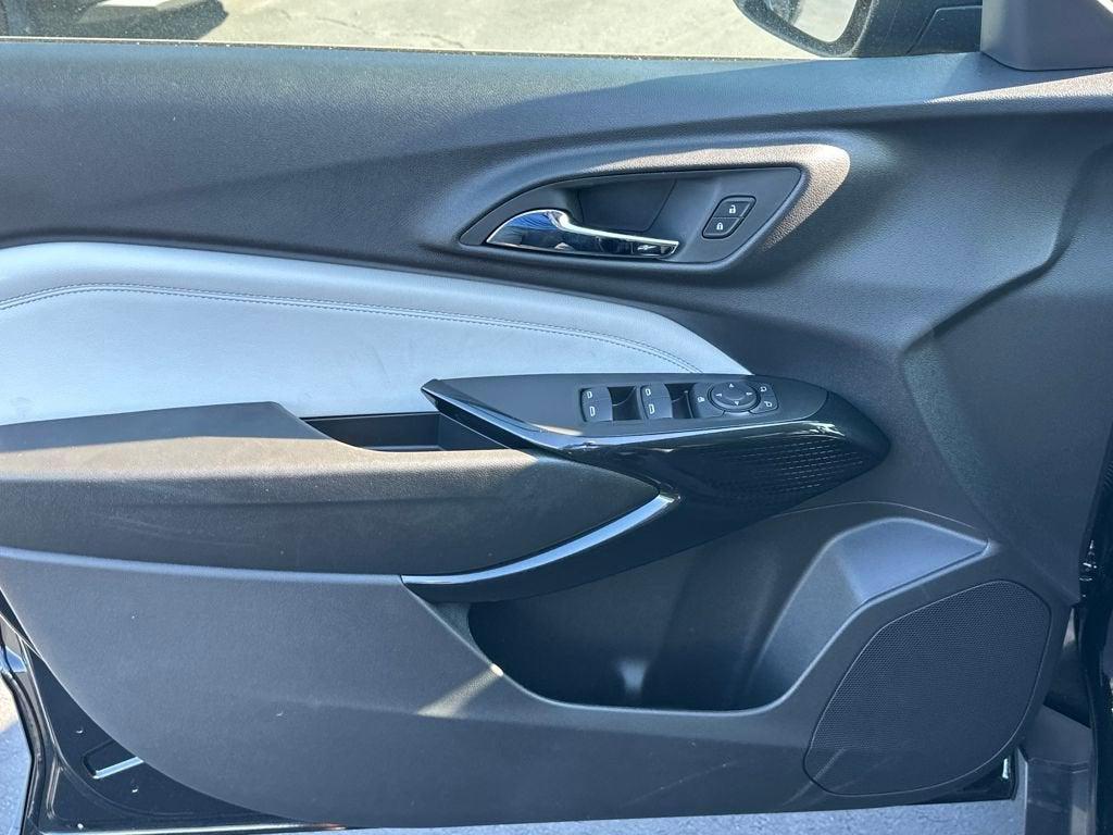 new 2025 Chevrolet Trax car, priced at $25,232