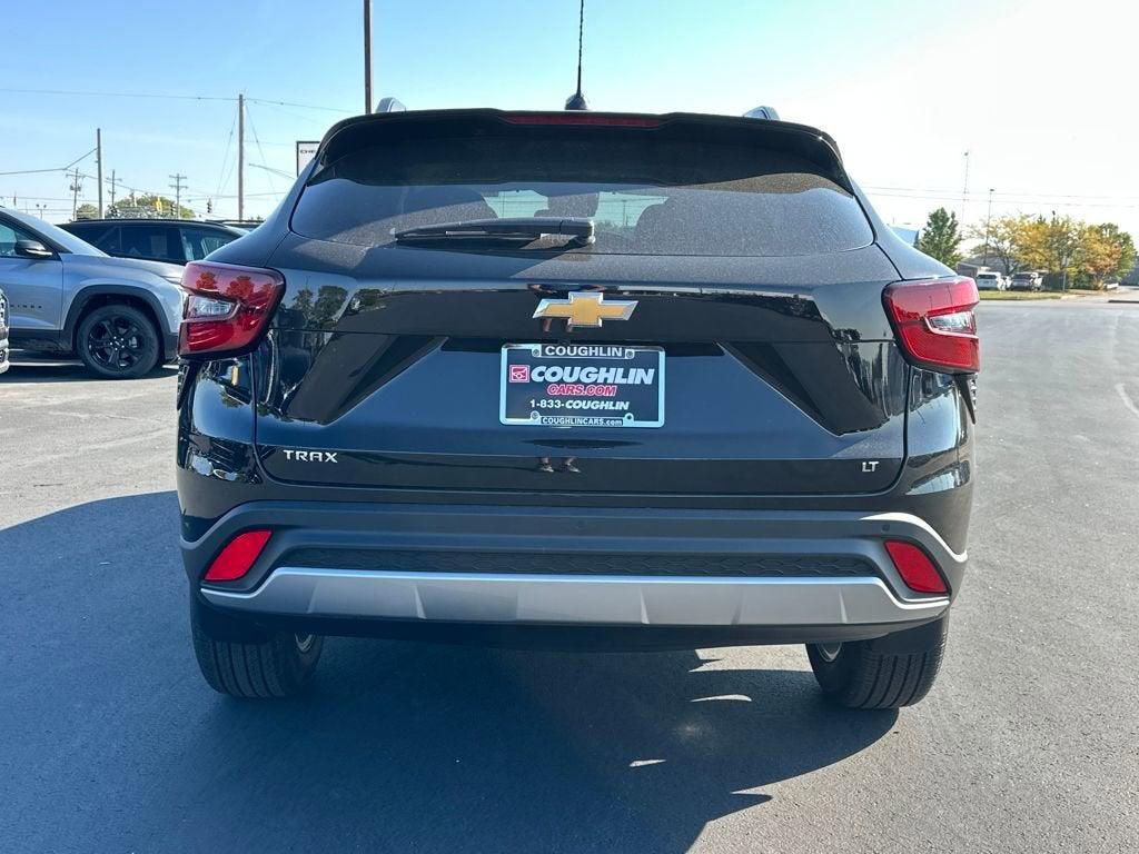 new 2025 Chevrolet Trax car, priced at $25,232
