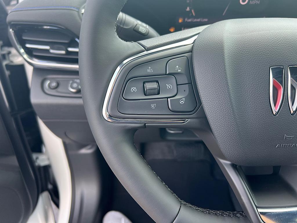 new 2025 Buick Envista car, priced at $29,215