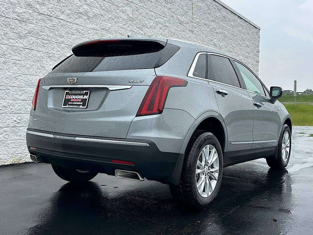 new 2025 Cadillac XT5 car, priced at $47,209