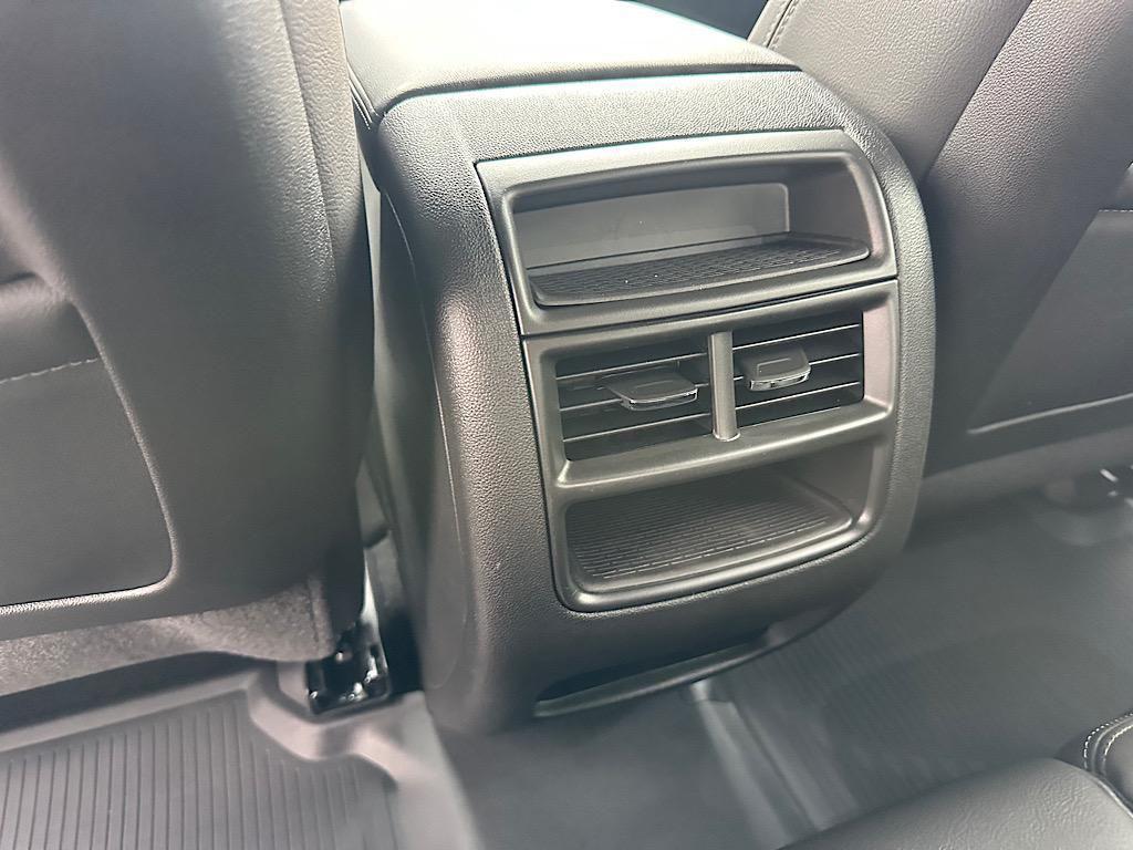 new 2025 Cadillac XT5 car, priced at $47,209