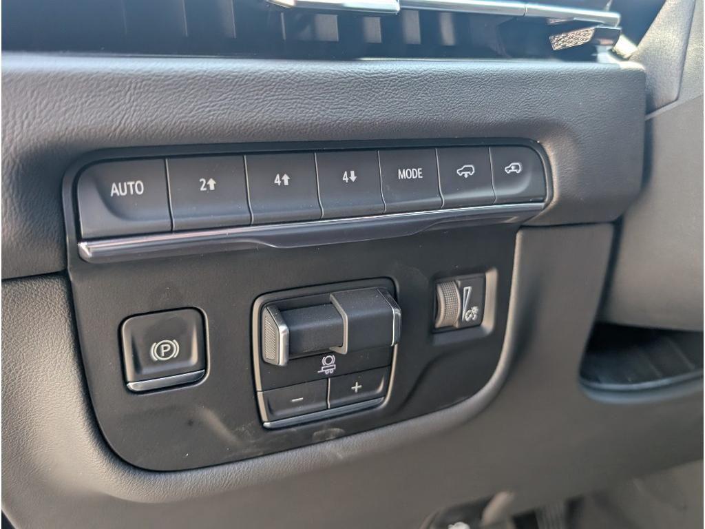 new 2025 Cadillac Escalade car