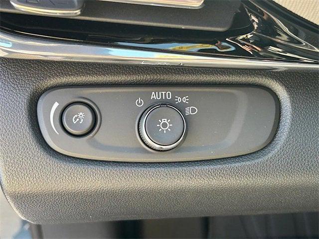 new 2025 Buick Envista car, priced at $32,209