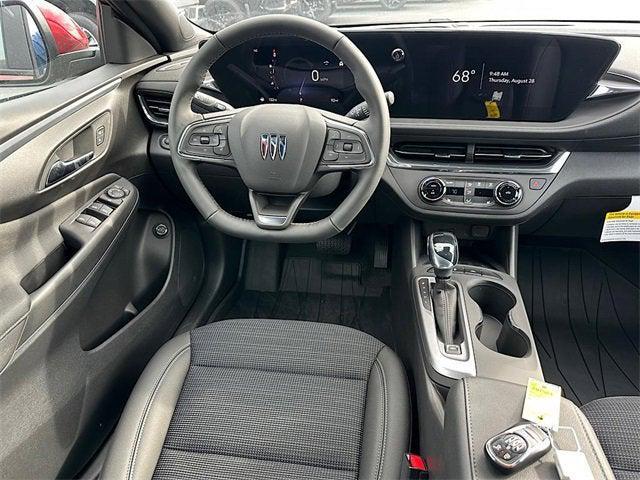 new 2025 Buick Envista car, priced at $28,025