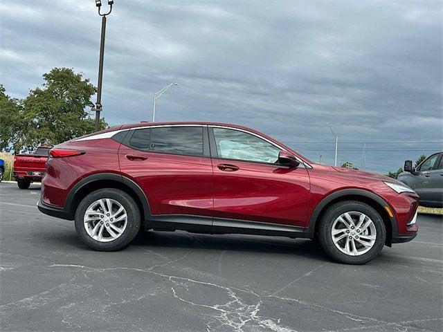 new 2025 Buick Envista car, priced at $28,025