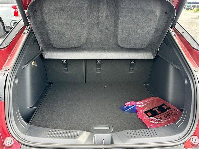 new 2025 Buick Envista car, priced at $28,025