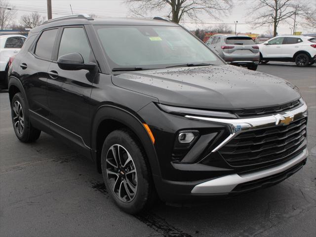 new 2025 Chevrolet TrailBlazer car, priced at $25,588