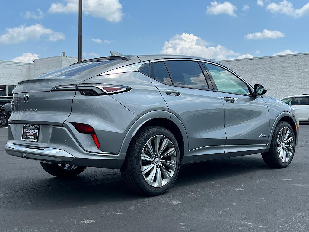 new 2025 Buick Envista car, priced at $30,496