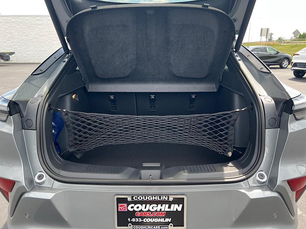 new 2025 Buick Envista car, priced at $30,496