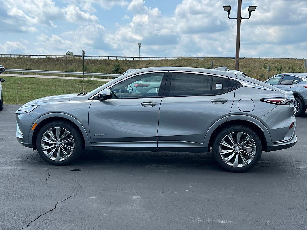 new 2025 Buick Envista car, priced at $30,496