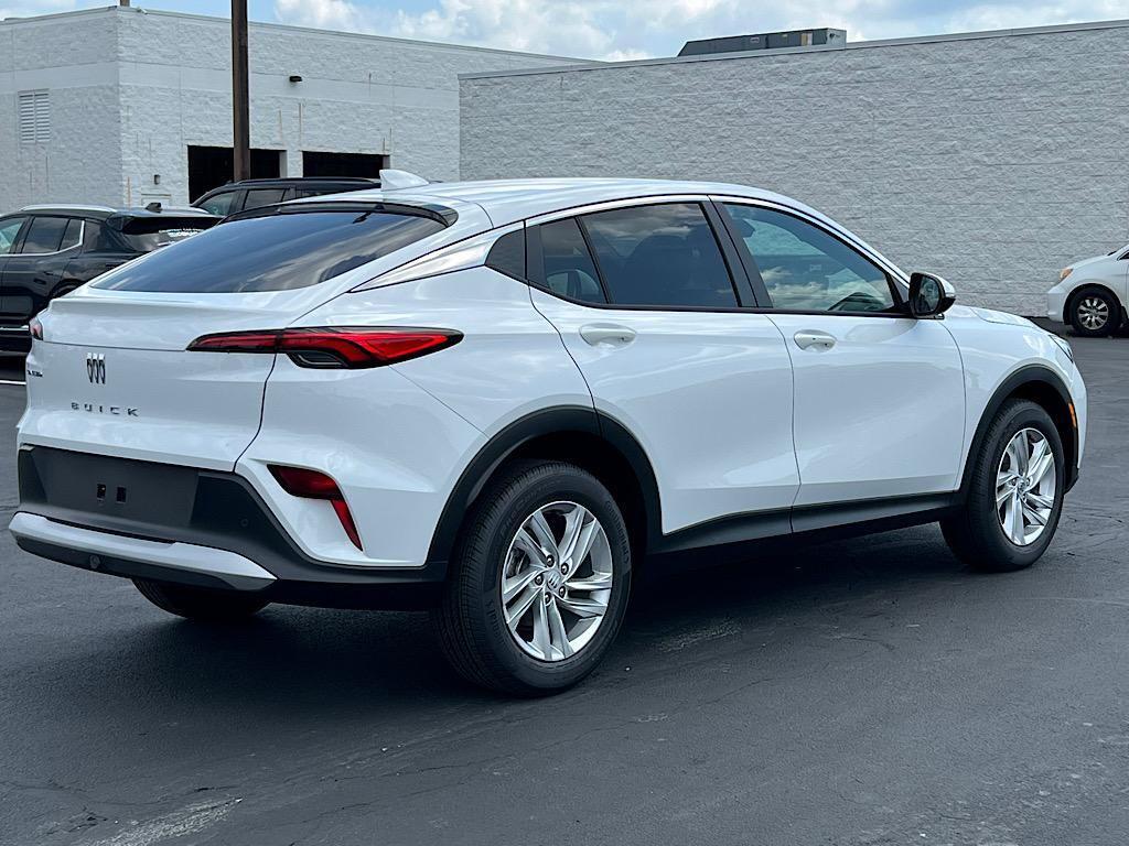 new 2025 Buick Envista car, priced at $26,707