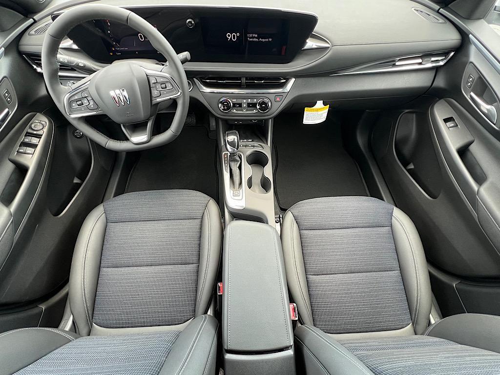 new 2025 Buick Envista car, priced at $26,707