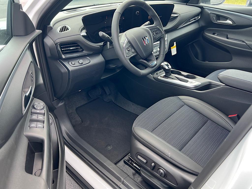 new 2025 Buick Envista car, priced at $26,707