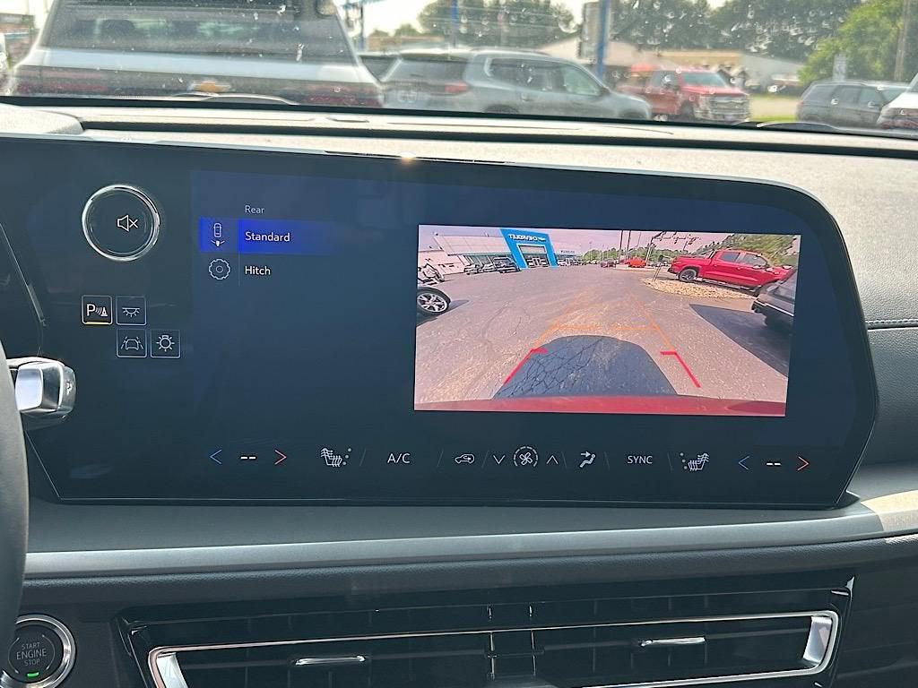 new 2025 Chevrolet Traverse car, priced at $41,225